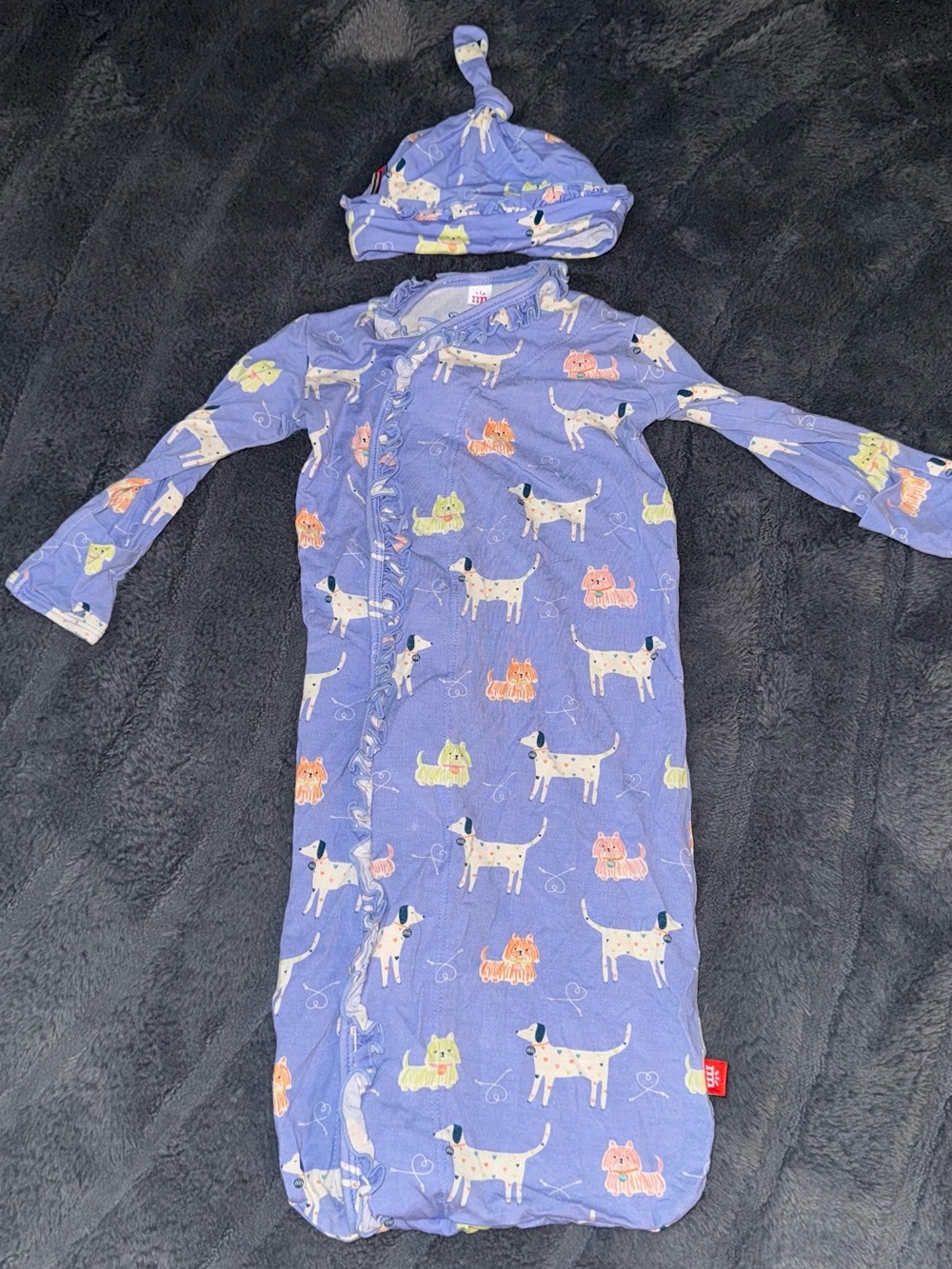 magnetic me baby gown and hat doggies